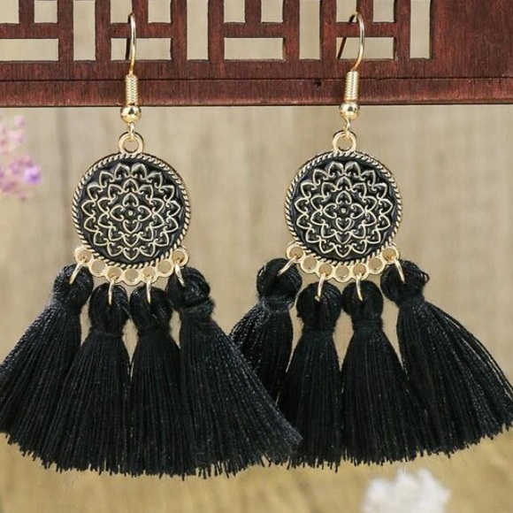 Jewelry - NWT Boho Round Statement Tassel Fringe Drop Earrings Black